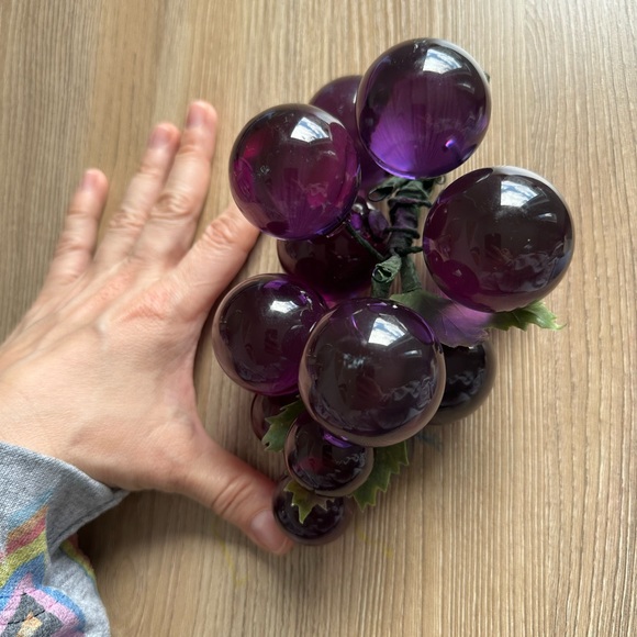 Decorative Glass Grape Cluster - Picture 3 of 10